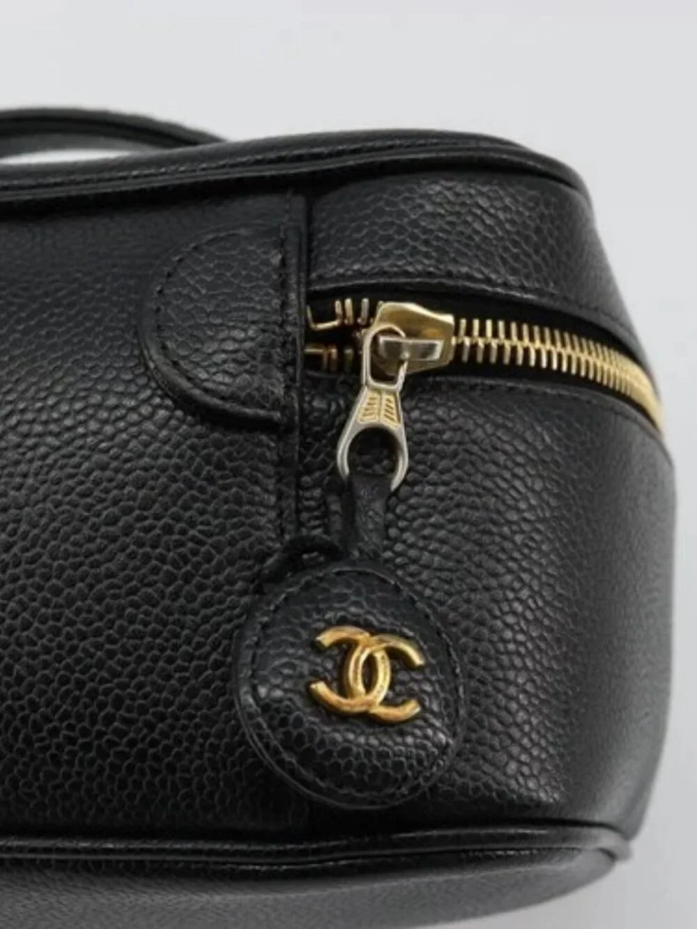 CHANEL Vanity Pouch Grained Calf Skin Black Gold CC Auth bs34489